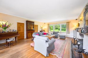 Sitting Room- click for photo gallery